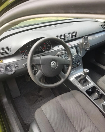 Volkswagen Passat cena 9988 przebieg: 247000, rok produkcji 2010 z Ciechanów małe 56